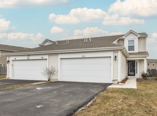 171 Maryland Ln, Pingree Grove, IL 60140