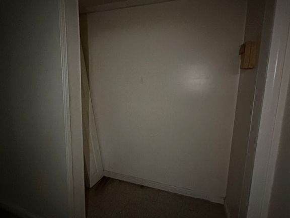 5th image of 13725 La Salle Blvd #B10