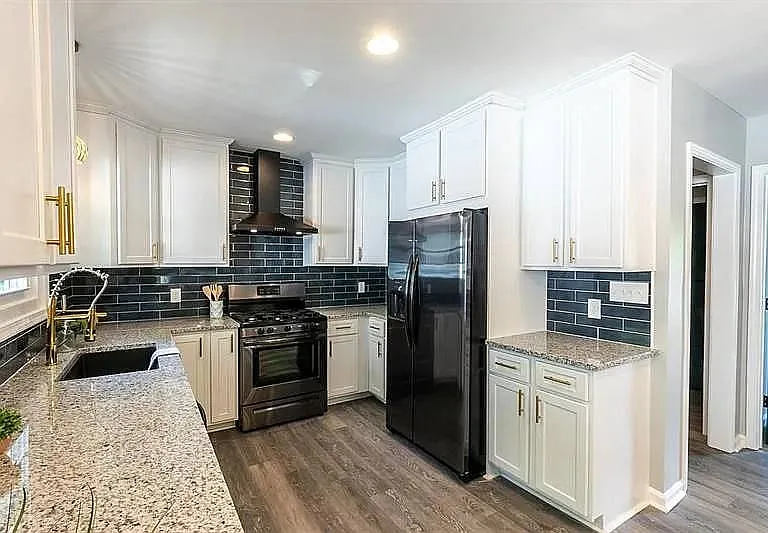 14 S Eugenia Pl NW — Photo 15