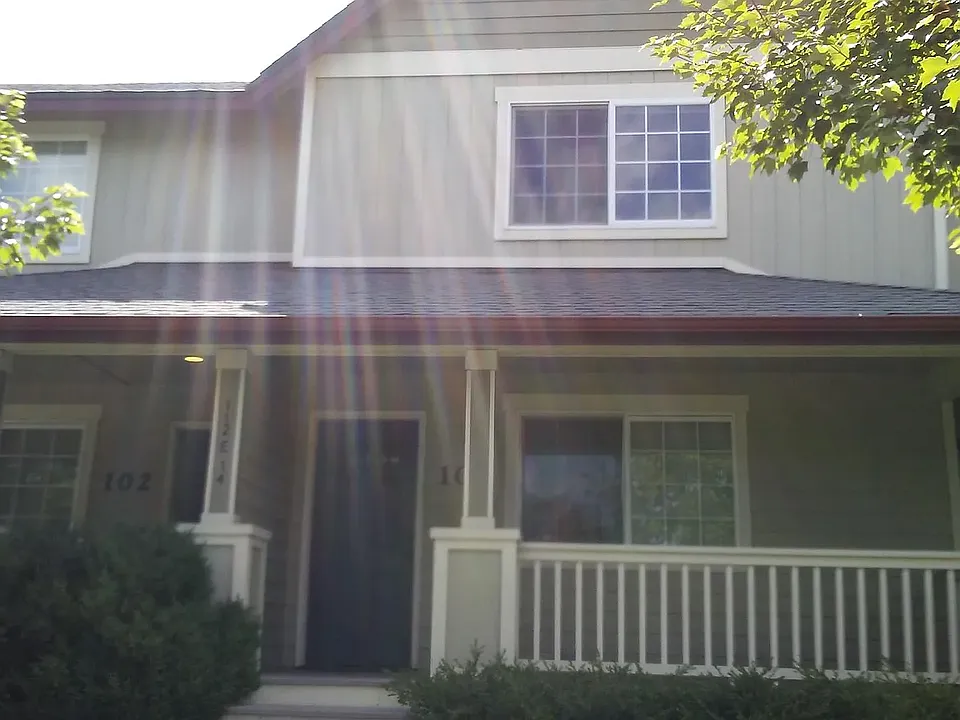 112 E 14th Ave