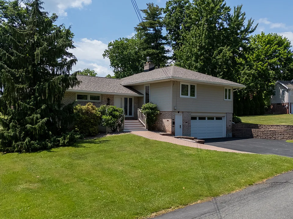 111 Woodland Ave