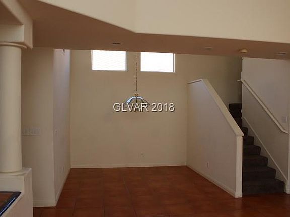 3rd image of 1729 Derbyshire Dr #0