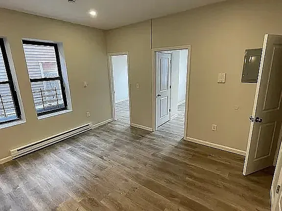 383-385 Avon Ave #383-2L — Photo 6