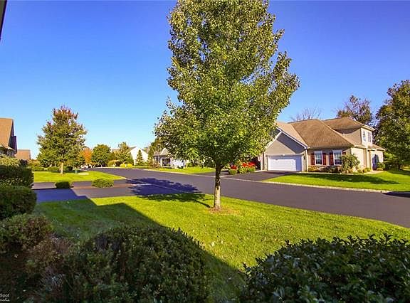 4th image of 2729 Terrwood Dr E