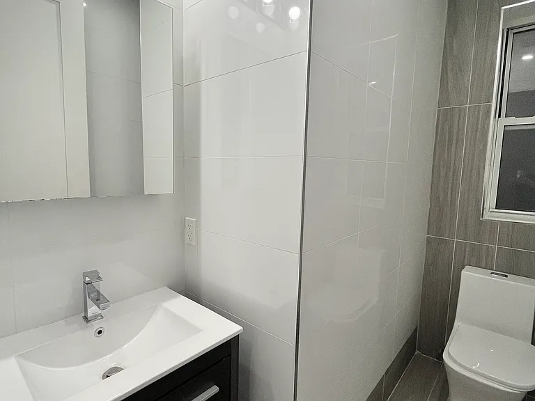 270 Hancock Ave #1 — Photo 9
