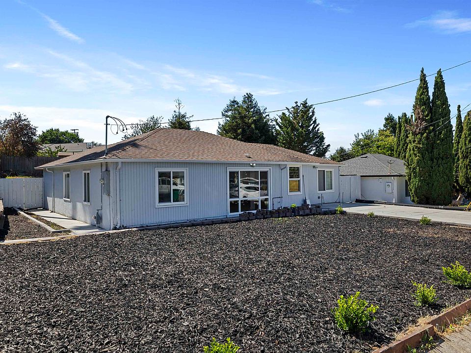 1st image of 923 Kelvin Rd