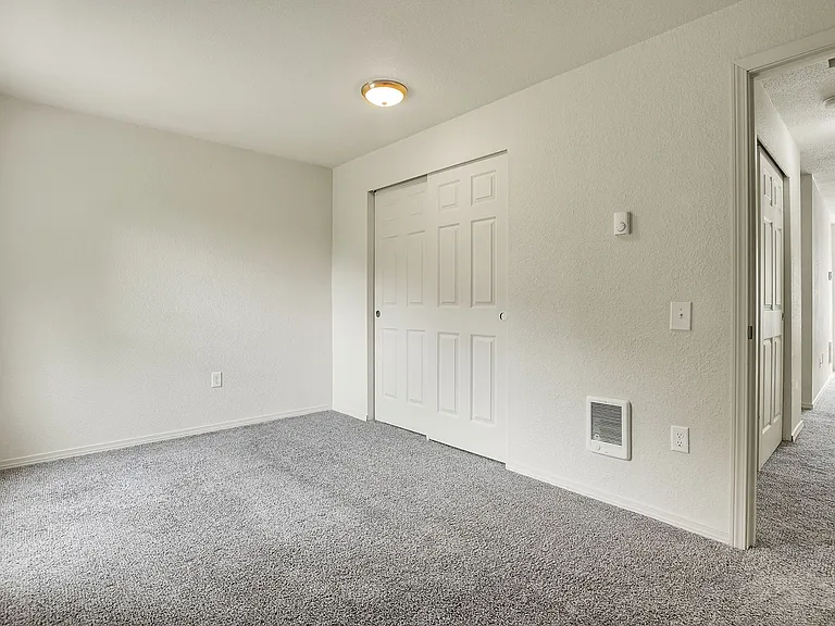 PARKGROVE APARTMENTS — Photo 22