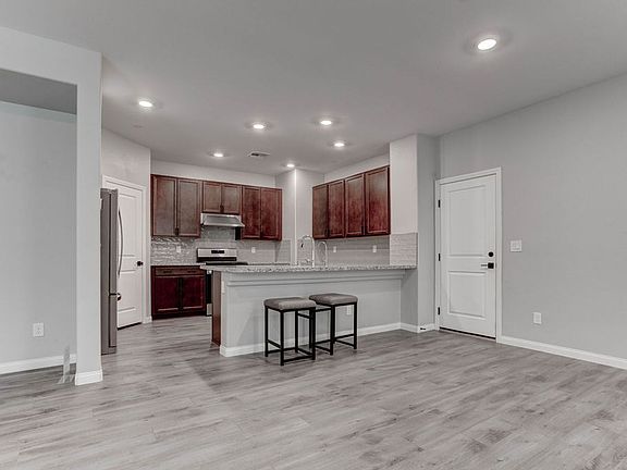 3rd image of 2648 Montesilvano Pl