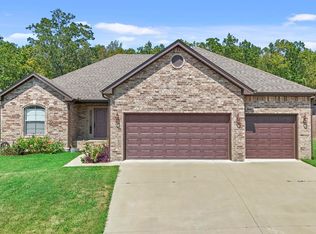 9640 Oak Forest Ln, Sherwood, AR 72120
