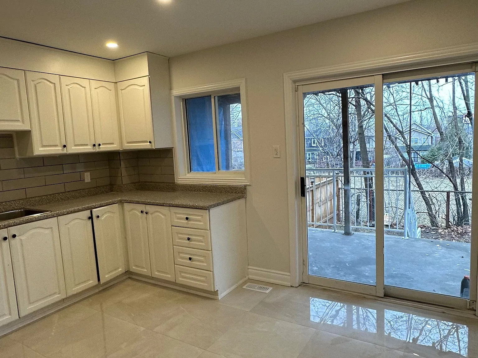 2 bed, $3,000 — Photo 4
