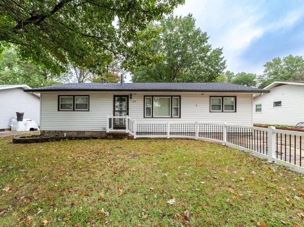 120 Adams St, Centralia, MO 65240