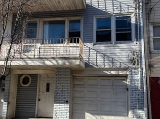 3515 New York Ave, Union City, NJ 07087