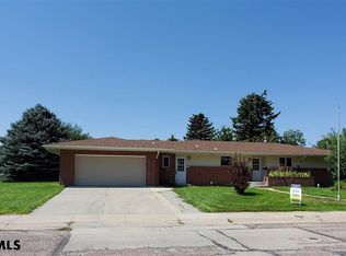 1805 19th St, Gering, NE 69341