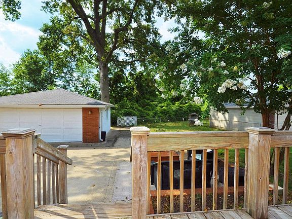 2nd image of 2826 Dell Brooke Ave