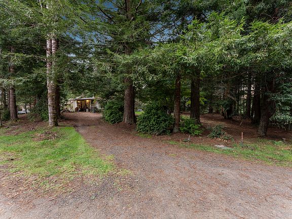 2nd image of 326 N Deer Hill Dr
