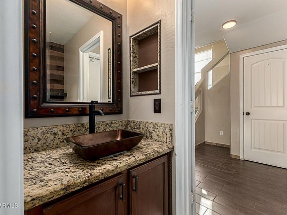4th image of 11849 W LUPINE Avenue