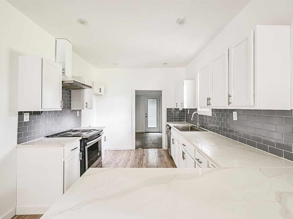 1st image of 1336 E Maddox Ave