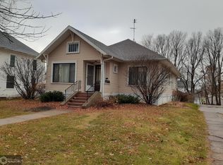 1002 Washington St, Eldora, IA 50627