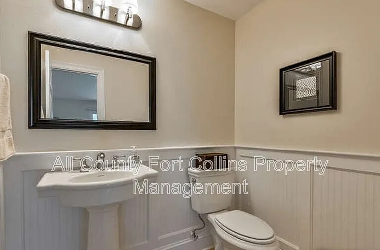 2248 Smallwood Dr — Photo 4