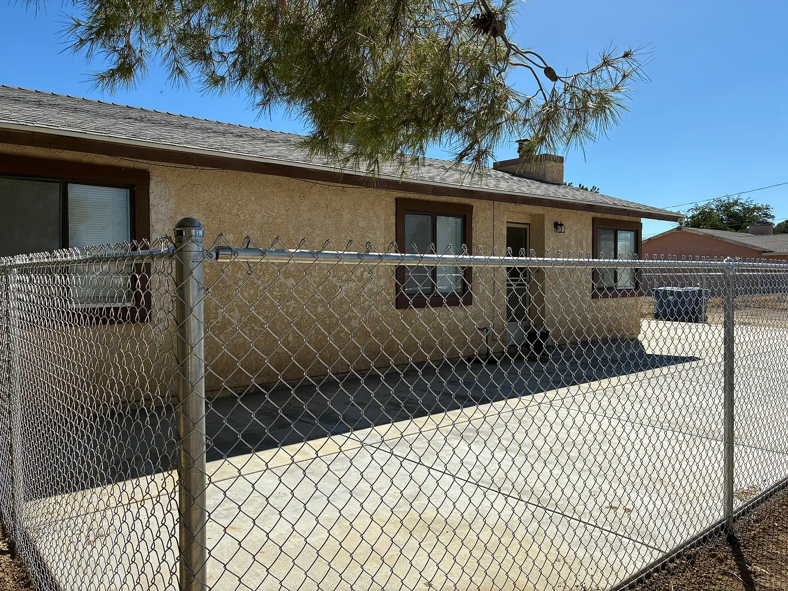 10232 E Avenue S4 — Photo 3