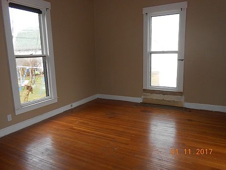 3rd image of 1311 N Central Ave