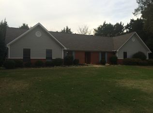 2466 Edgemont Cir, Tupelo, MS 38804