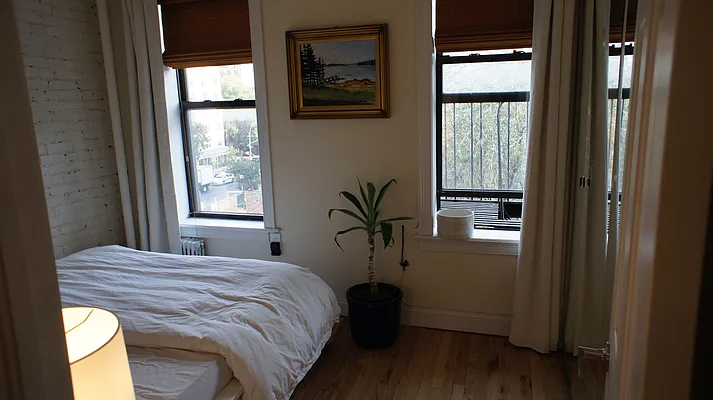 Rented by Big Apple Properties, LLC | media 9