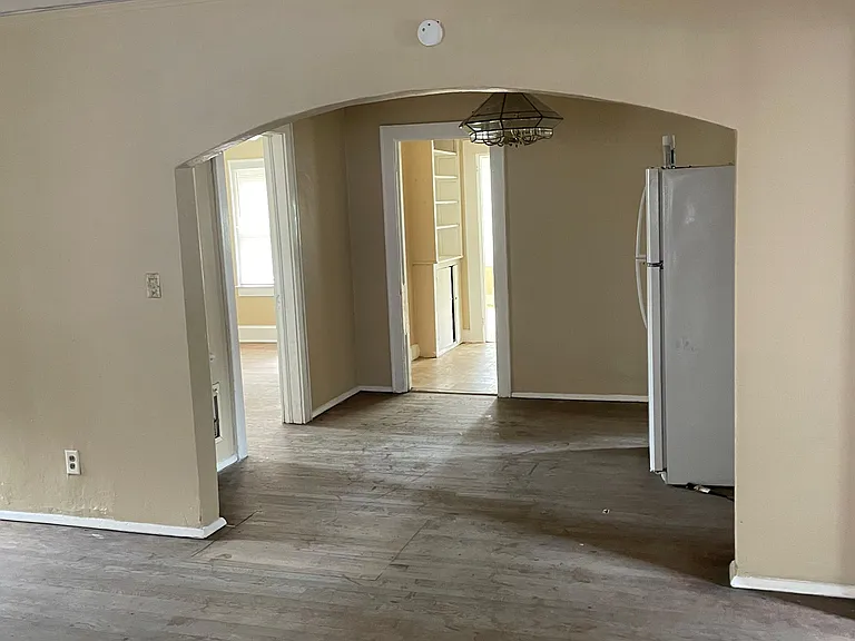 5114 Hollycrest Dr — Photo 15