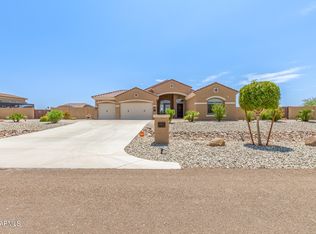 13613 W Tuckey Ct, Glendale, AZ 85307