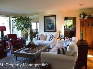 26 Vista Clara Rd, Sausalito, CA 94965