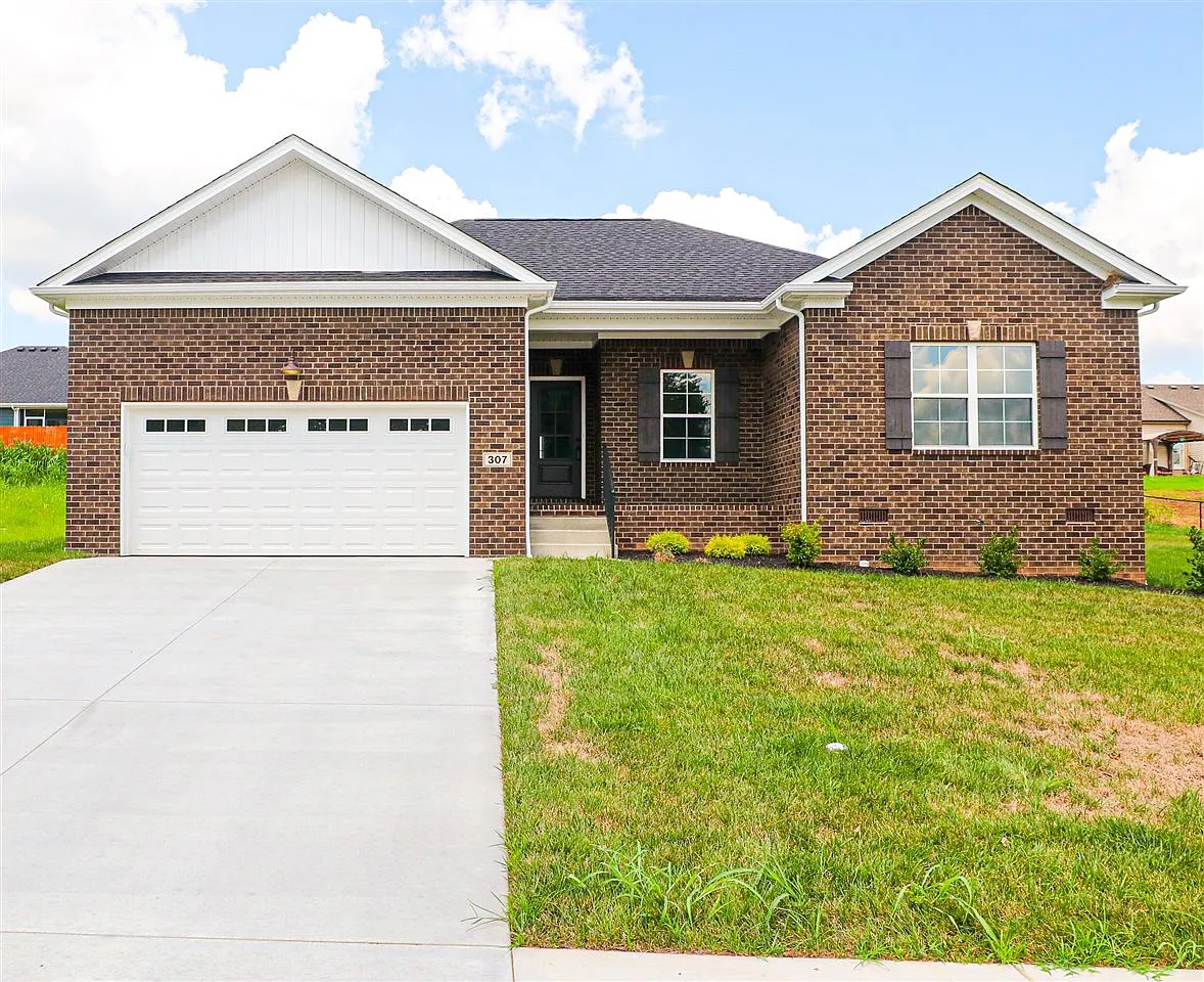 307 Claiborne Cir photo 1