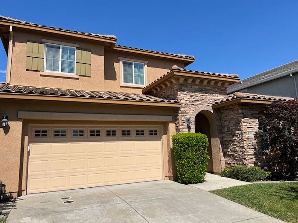1st image of 2348 Lansdowne Way