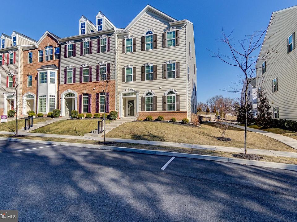 1st image of 18 Eagle Ln.
