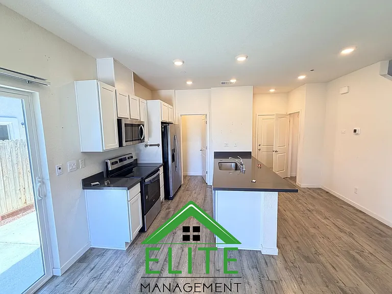 5296 Molino Cir — Photo 6