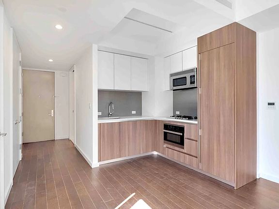 4th image of 591 3rd Ave #5E