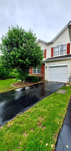 143 Hunt Club Dr Photo 1