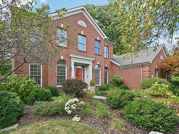 3rd image of 8467 Tartan Fields Dr