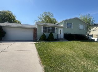 6454 S Fernbrook Dr, Taylorsville, UT 84129