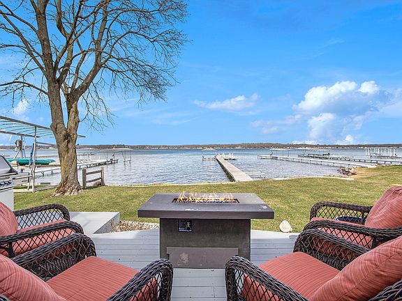 3rd image of 2117 Idlewild Dr