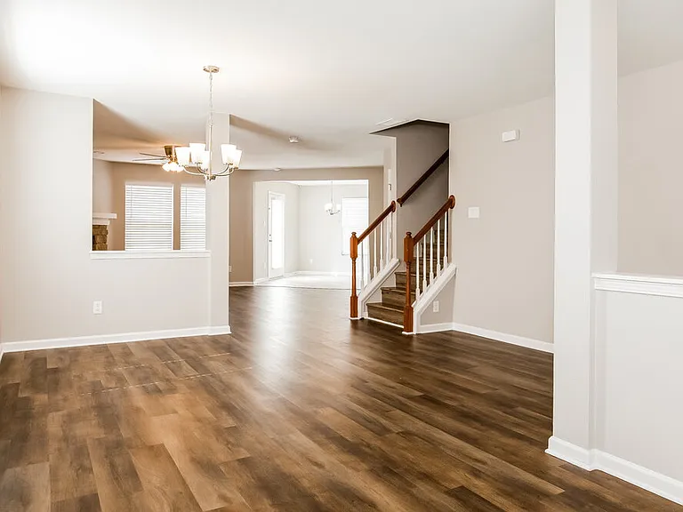 1131 Rainier Ln — Photo 5