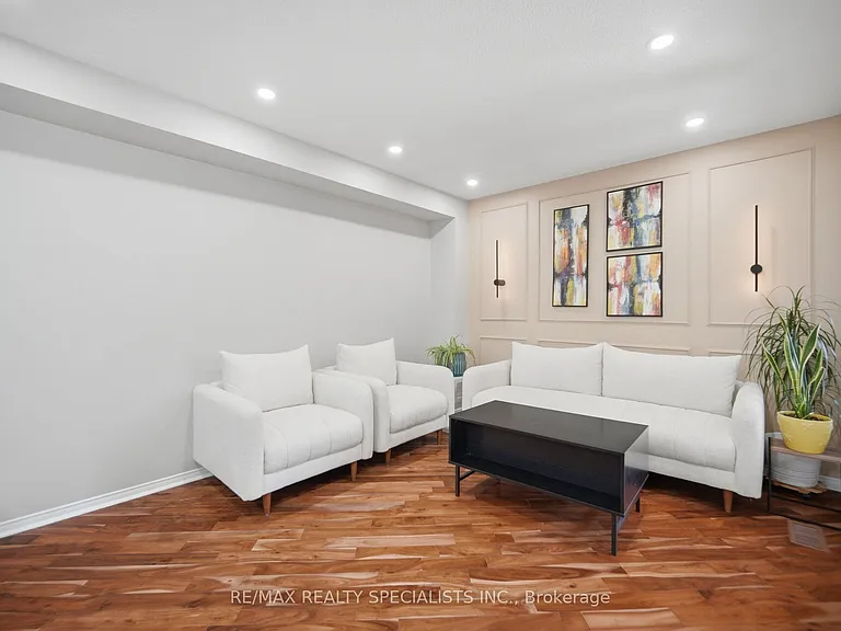 5230 Glen Erin Dr #119 — Photo 11