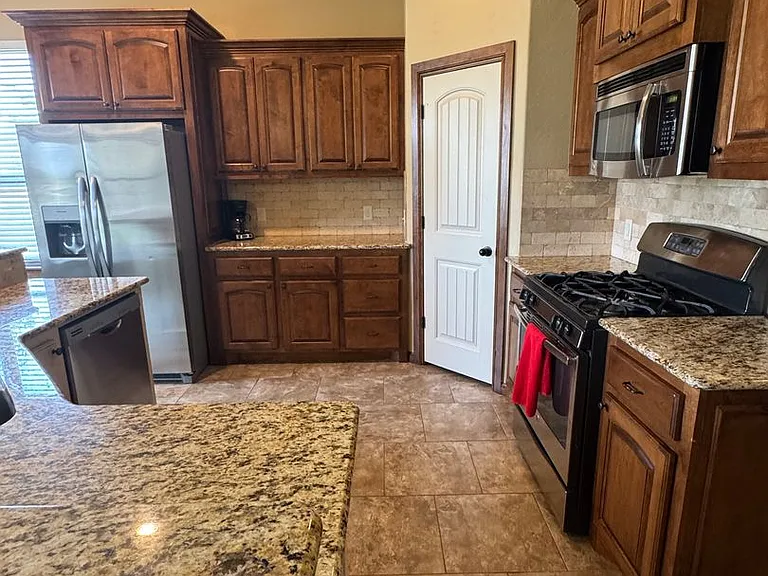3320 Enclave Ln — Photo 28