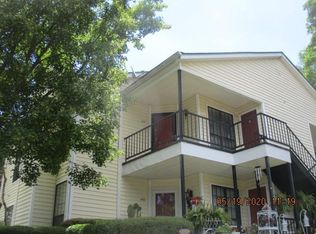549 Windchase Ln, Stone Mountain, GA 30083