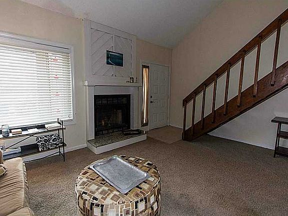 5th image of 4649 Glencoe Ln