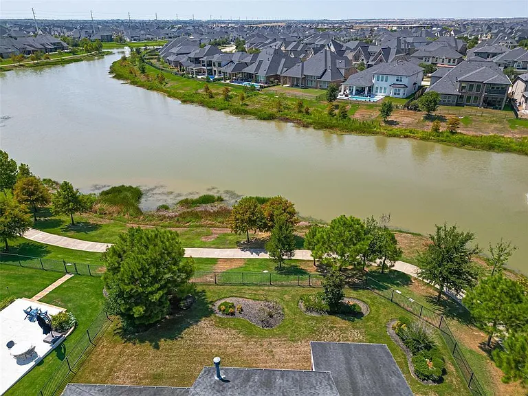 28214 Evergreen Cove Ln — Photo 6