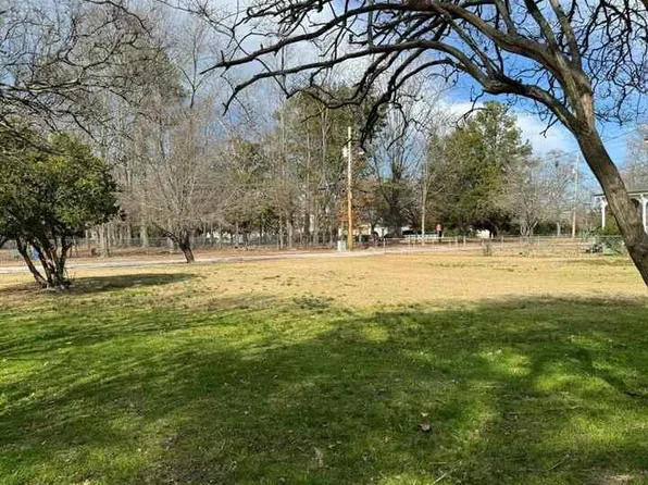 213 McColl St, Bennettsville, SC 29512