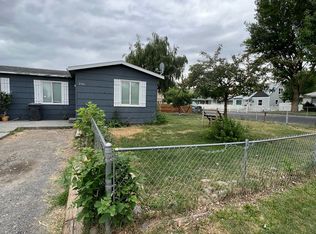 236 14th Ave SW, Ephrata, WA 98823