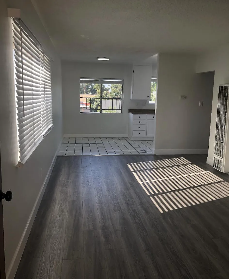 1 bed, 700 sqft, $1,795 — Photo 3