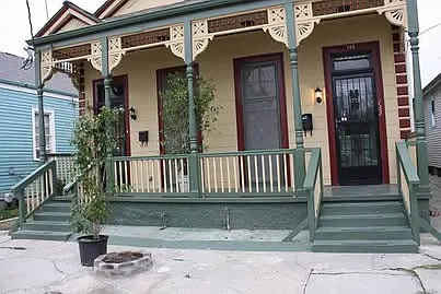 135 S Gayoso St Photo 1
