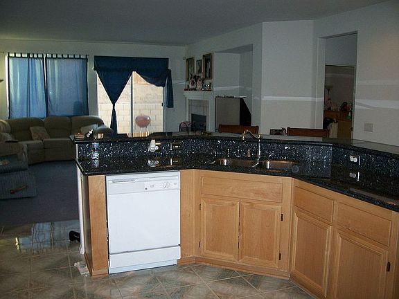 GRANITE COUNTER TOPS
